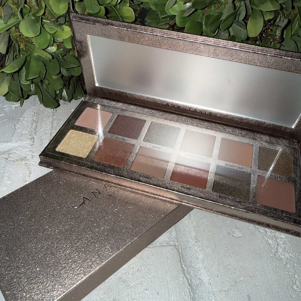 Anastasia Beverly‎ Hills Rose Metals Eyeshadow and Press Pigment Palette